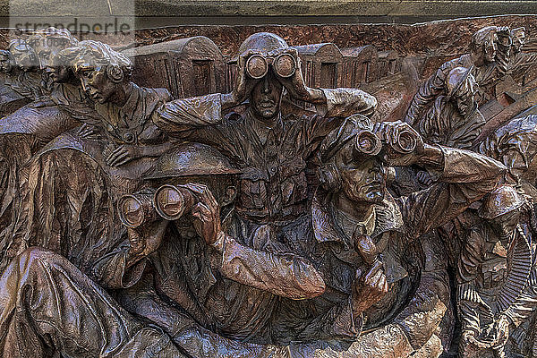 Detail auf dem Battle of Britain Memorial Monument  London  England  Vereinigtes Königreich