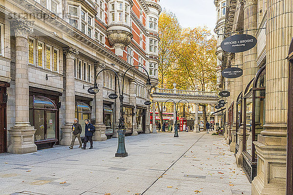 Sicilian Avenue in Holborn  London  England  Vereinigtes Königreich