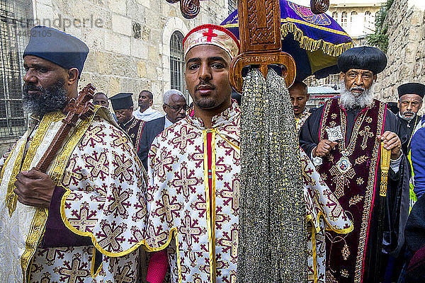 Karfreitagsprozession koptisch-äthiopischer Christen auf der Via Dolorosa  Jerusalem  Israel  Naher Osten
