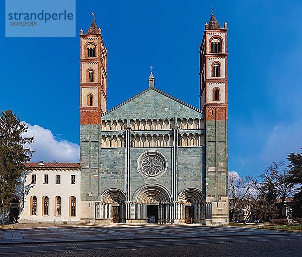 Kirche von S. Andrea  Vercelli  Piemont  Italien