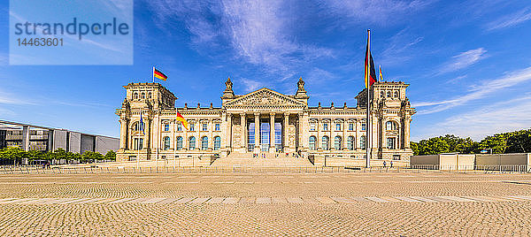 Reichstagsgebäude in Berlin  Deutschland