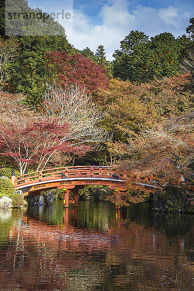 Brücke  Bentendo-Halle  Daigoji-Tempel  Kyoto  Japan