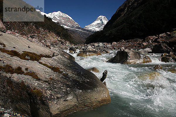 Fluss  hoher Khumbu  Himalaya  Nepal