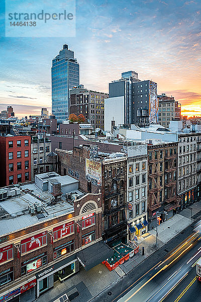 Sonnenaufgang über dem Stadtteil Soho in New York City  New York  Vereinigte Staaten von Amerika  Nordamerika