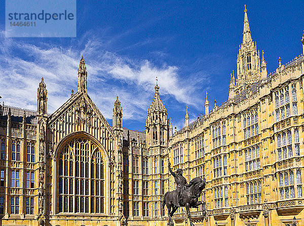Richard Coeur de Lion vor dem Palast von Westminster in London  England