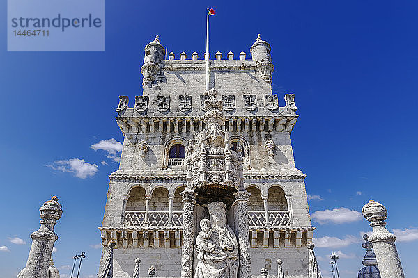Festungsböden und Terrassenansicht des Torre de Belem (Turm von Belem)  mittelalterlicher Wehrturm am Ufer des Tejo  UNESCO-Weltkulturerbe  Belem  Lissabon  Portugal