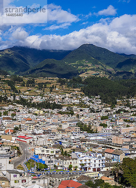 Stadtzentrum  Blick von oben  Otavalo  Provinz Imbabura  Ecuador  Südamerika