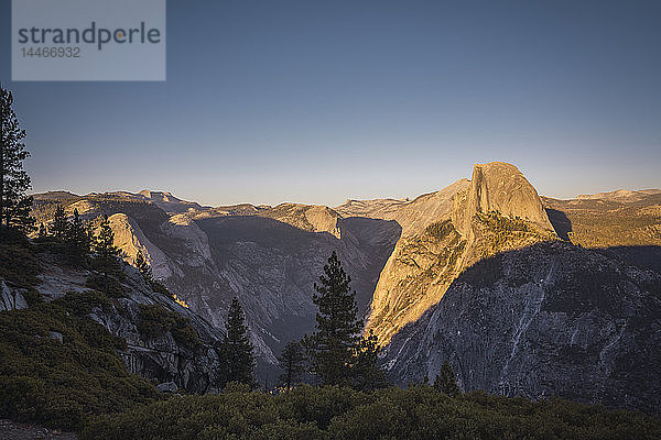 USA  Kalifornien  Yosemite-Nationalpark  Glacier Point