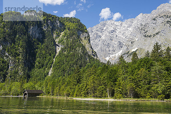 Deutschland  Bayern  Oberbayern  Berchtesgadener Alpen  Nationalpark Berchtesgaden  Watzmann  Königssee und Bootshaus