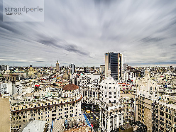 Argentinien  Buenos Aires  Blick von oben auf die Bezirke Monserrat und Recoleta