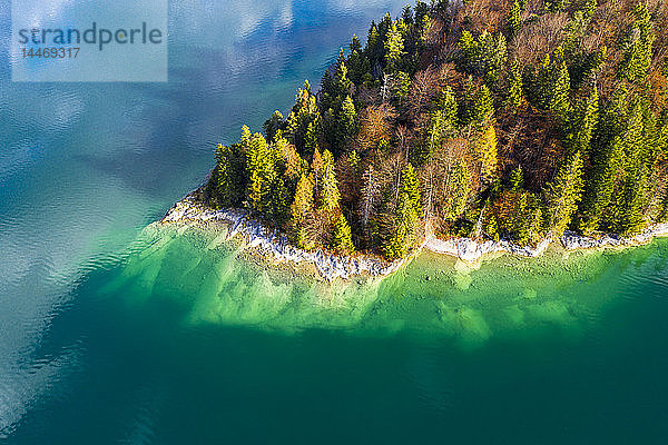 Deutschland  Oberbayern  Walchensee  Luftbild der Insel Sassau