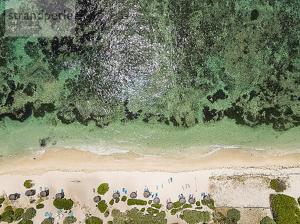 Mauritius  Ostküste  Indischer Ozean  Flacq  Luftaufnahme des Strandes