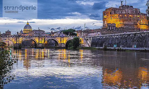 Italien  Rom  Ponte Sant'Angelo und Castel Sant'Angelo