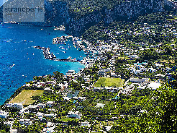 Italien  Kampanien  Golf von Neapel  Blick auf Capri