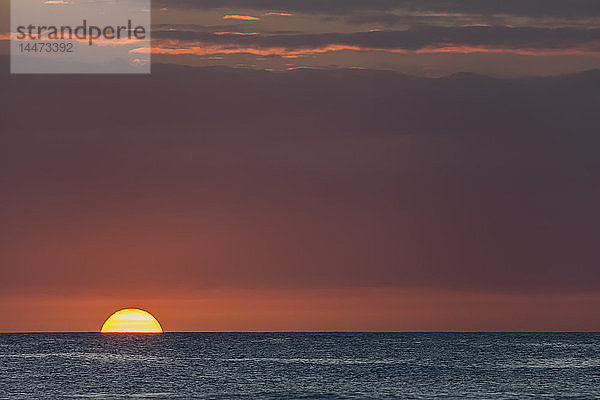 Mauritius  Westküste  Indischer Ozean  Trou aux Biches  Sonnenuntergang