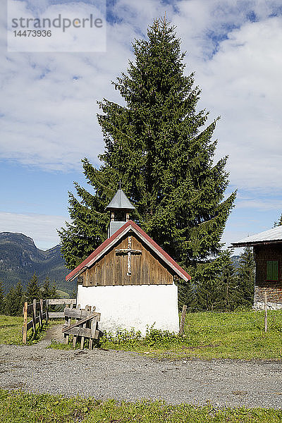 Österreich  Vorarlberg  Allgäuer Alpen  Kleines Walsertal  Amansalpe  Kapelle St. Wendelin