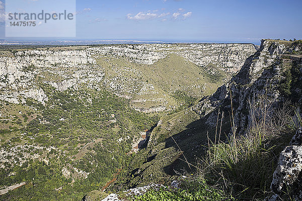 Italien  Sizilien  Riserva naturale orientata Cavagrande del Cassibile  Berglandschaft