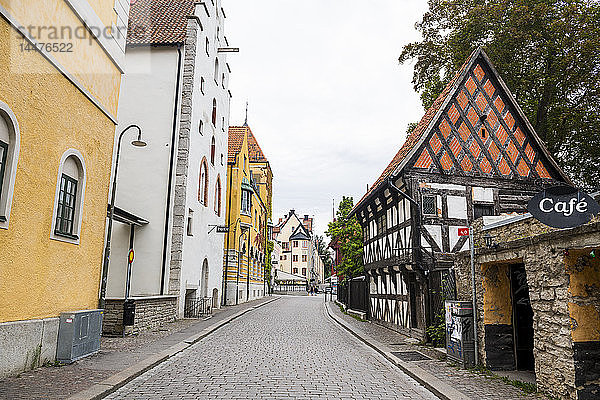 Schweden  Grafschaft Gotland  Visby  Altstadt  Kopfsteinpflasterstraße