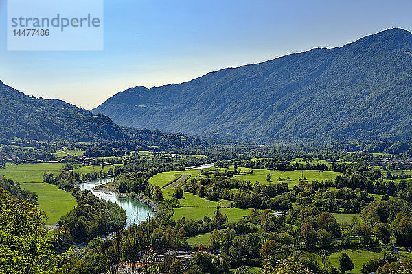 Slowenien  Soca-Tal  Soca-Fluss  Tal bei Kobarid