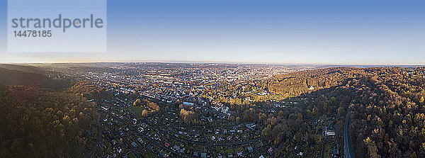 Deutschland  Wuppertal  Luftaufnahme im Herbst