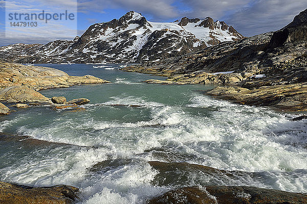 Grönland  Ostgrönland  Fluss  der in den Sammileq-Fjord mündet
