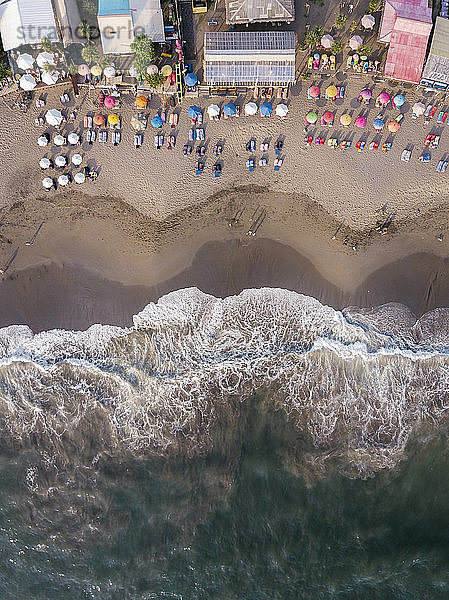 Indonesien  Bali  Luftaufnahme des Strandes von Berawa