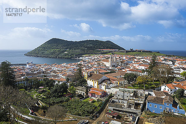 Portugal  Azoren  Terceira  Angra do Heroismo  Blick über die Stadt