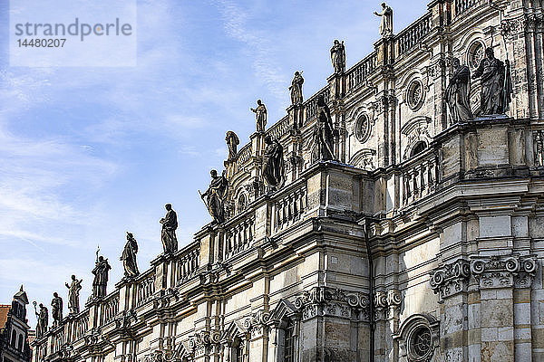 Deutschland  Dresden  Teil der Fassade der katholischen Kirche des Königlichen Hofes von Sachsen
