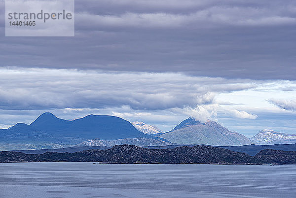 Vereinigtes Königreich  Schottland  Hochland  Wolkenstimmung