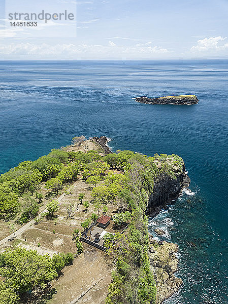 Indonesien  Bali  Karangasem  Luftaufnahme der Insel Pulau Paus