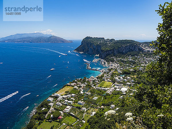 Italien  Kampanien  Golf von Neapel  Blick auf Capri