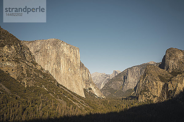 USA  Kalifornien  Yosemite-Nationalpark  Tunnelansicht