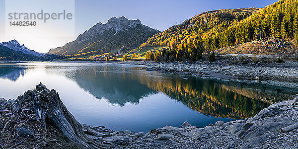 Schweiz  Graubünden  Suffler am Sufnersee