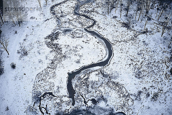 USA  Virginia  Bergbach im Winter mit Eis und Schnee in Highland County