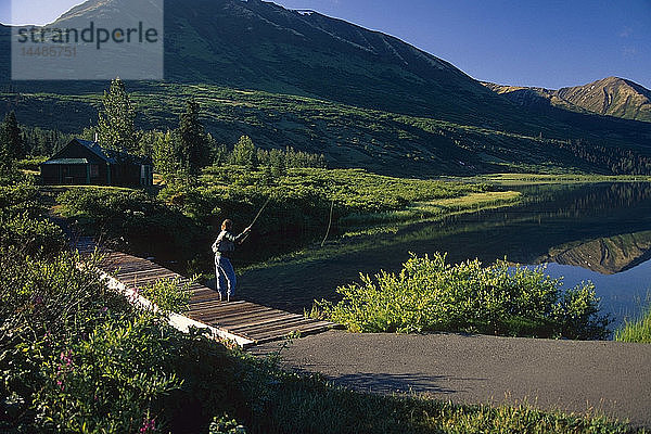 Fliegenfischen Dolly Varden Little Summit Lake KP AK Sommer landschaftlich