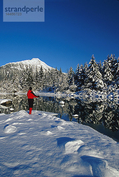 Mann Skilanglauf Mendenhall Lake SE Winter