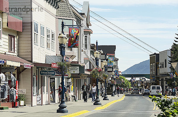 Ladenfronten entlang der South Franklin Street im Stadtzentrum von Juneau  Südost-Alaska