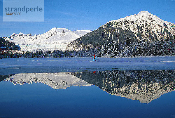 Mann Skilanglauf Mendenhall Lake SE Winter