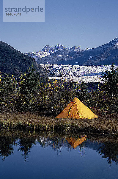 Camping in der Nähe des Mendenhall-Gletschers Tongass NF AK