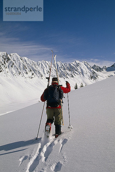 Skilangläufer Skifahren Turnagain Pass SC AK Winterlandschaft
