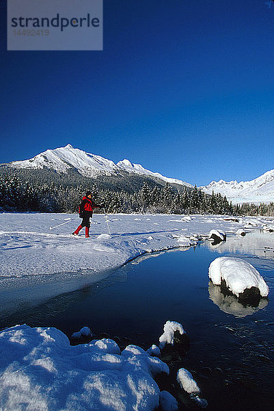 Mann Skilanglauf Mendenhall Lake SE Winter