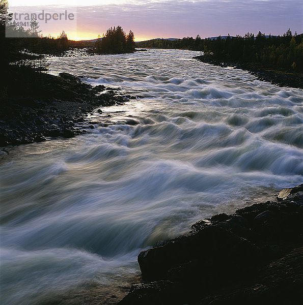 Blick auf den Fluss im Nationalpark