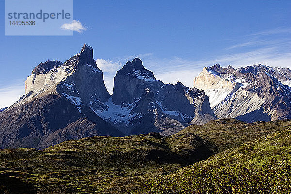 Cuernos del Paine  die Paine-Hörner   Torres del Paine National Park  Chile.