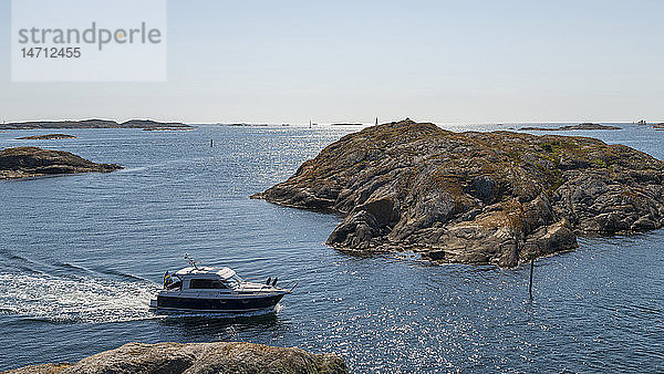 Motorboot auf dem Meer