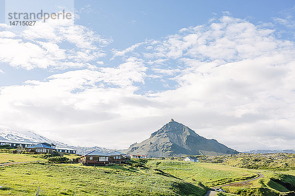 Landschaft mit Berg