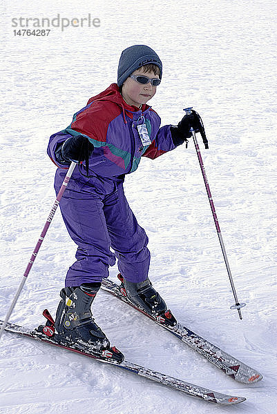 SKIING