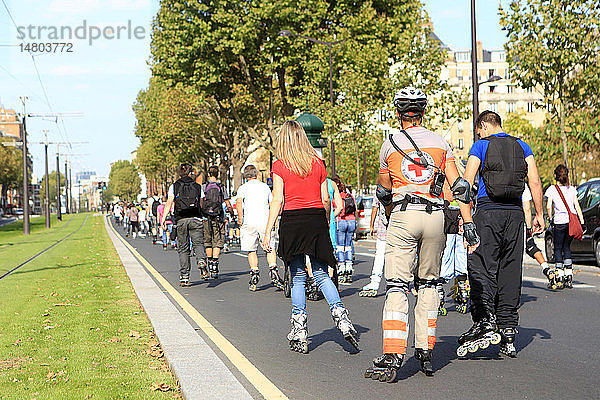 Schlittschuhwandern. Die Rollers & Shellfish Association.