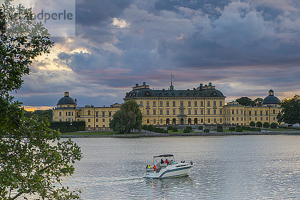 Ansicht von Schloss Drottningholm  Drottningholm  Schweden