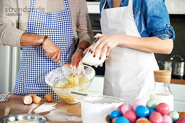 Backen zu zweit in der Küche