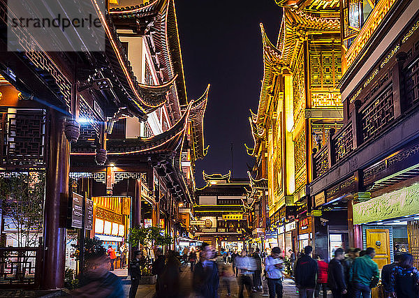 Yuyuan Old Street bei Nacht  Shanghai  China